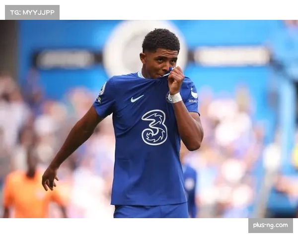 切尔西福法纳红牌成转折点 少打一人被绝平痛失三分 切尔西福法纳红牌成转折点 少打一人被绝平痛失三分